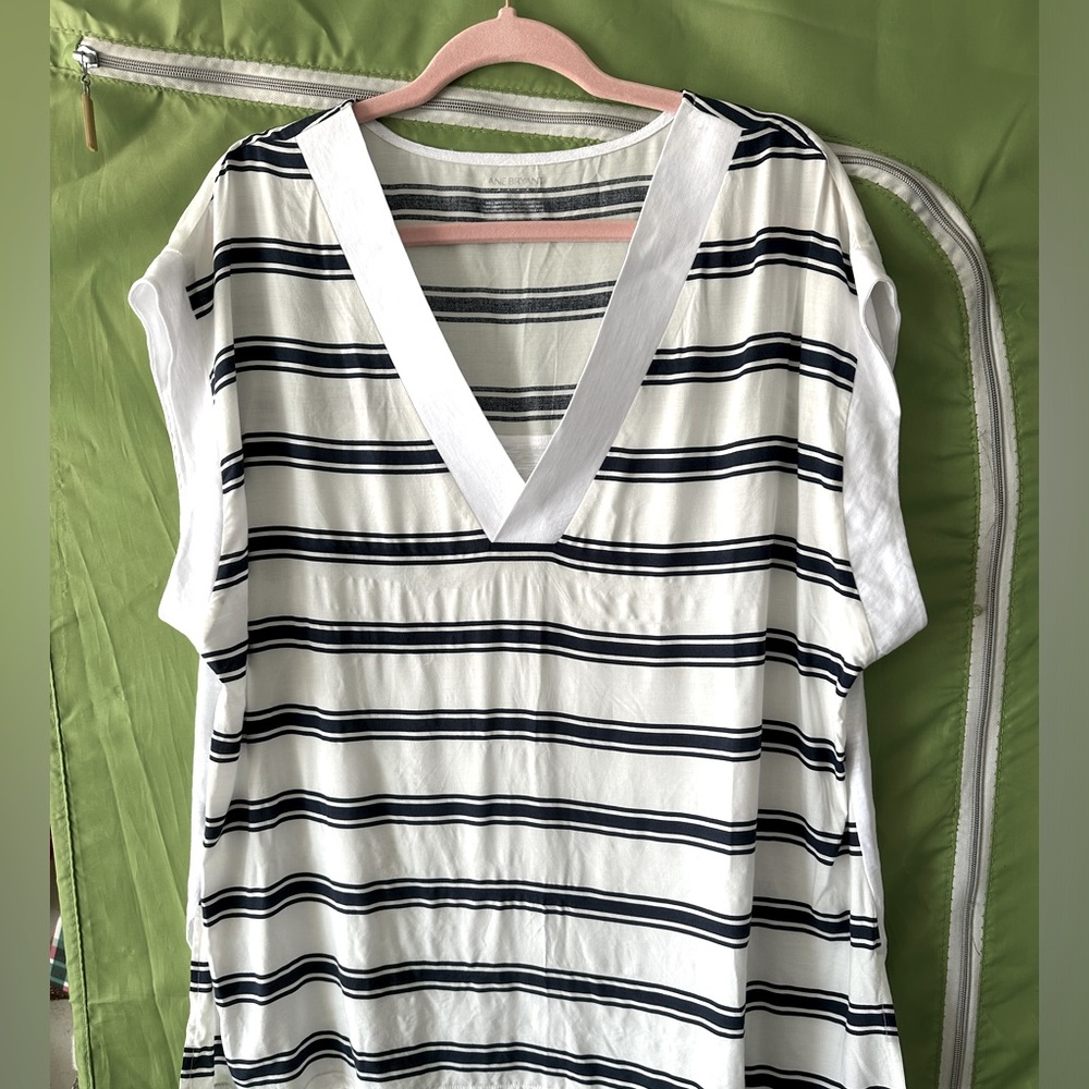 Perfect for Spring & Summer White &Navy Blue Tunic